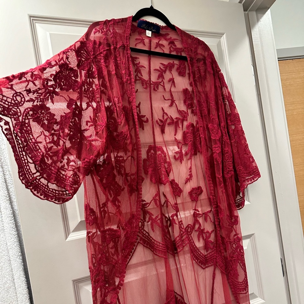 Elegant Red Lace Kimono Wrap